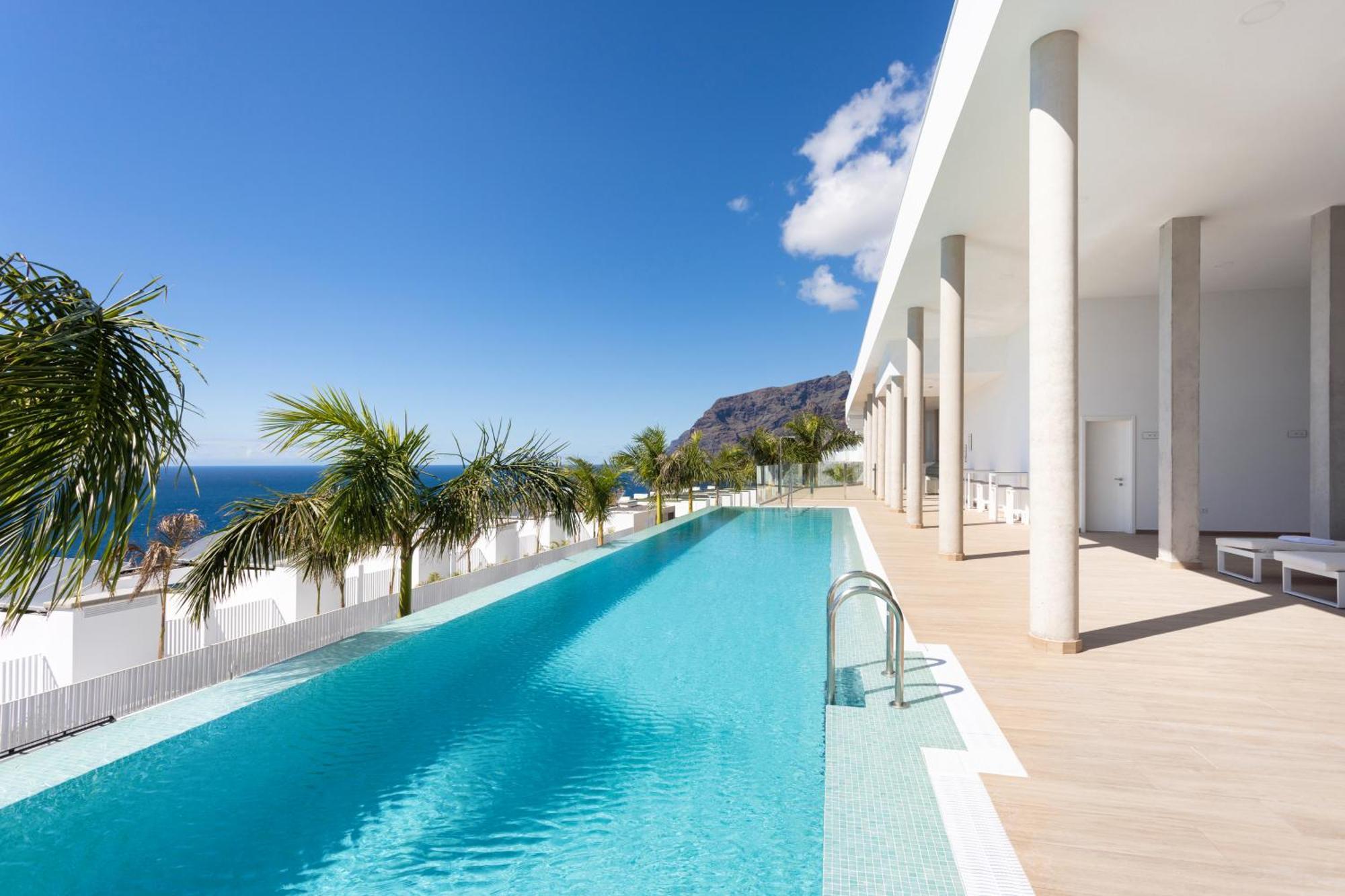 Crystal I Luxury By Enjoyahome