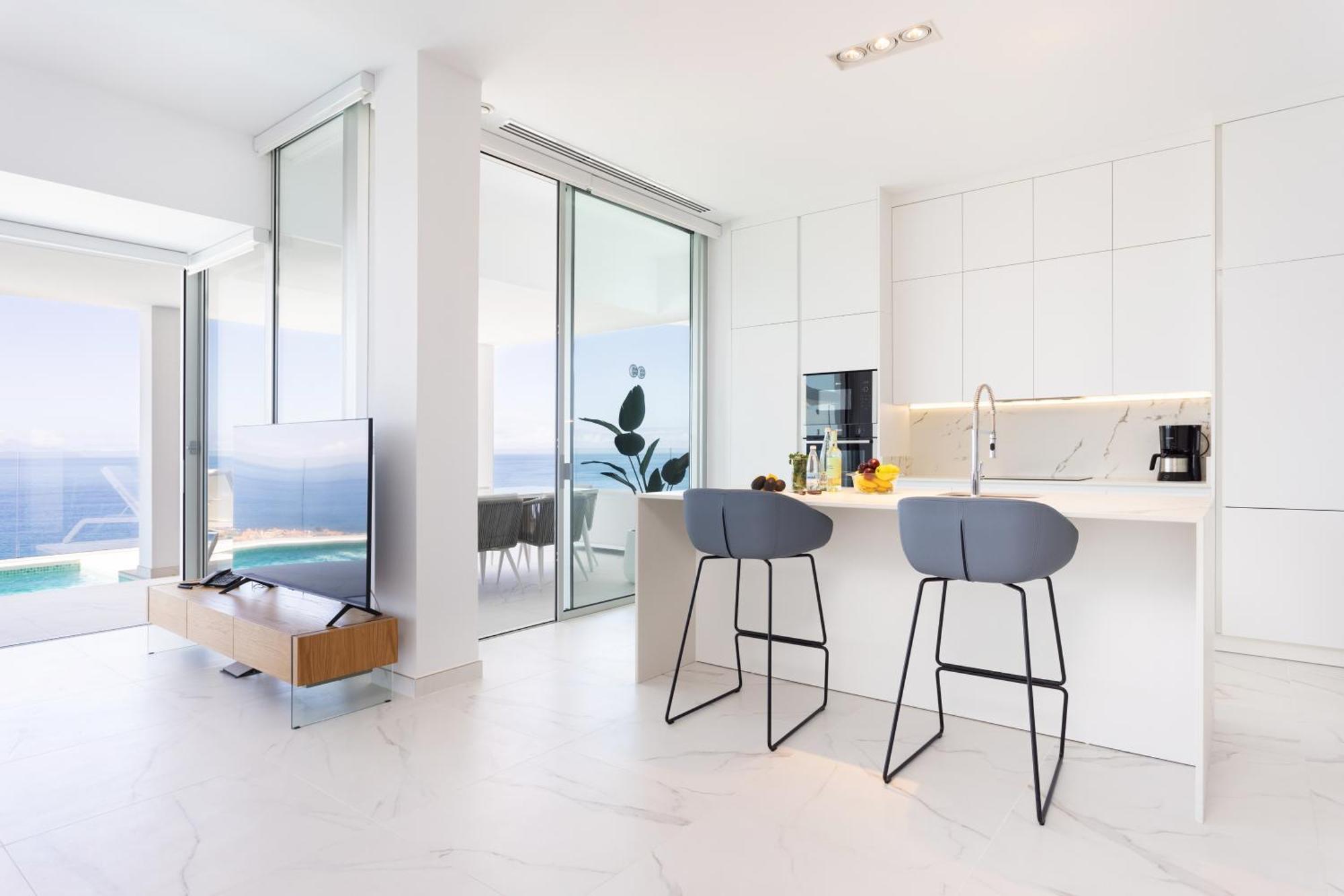 Crystal I Luxury By Enjoyahome