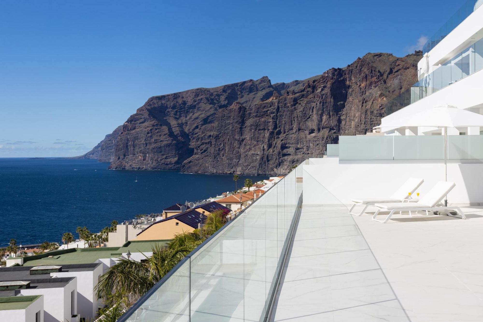 Crystal I Luxury By Enjoyahome Apartament