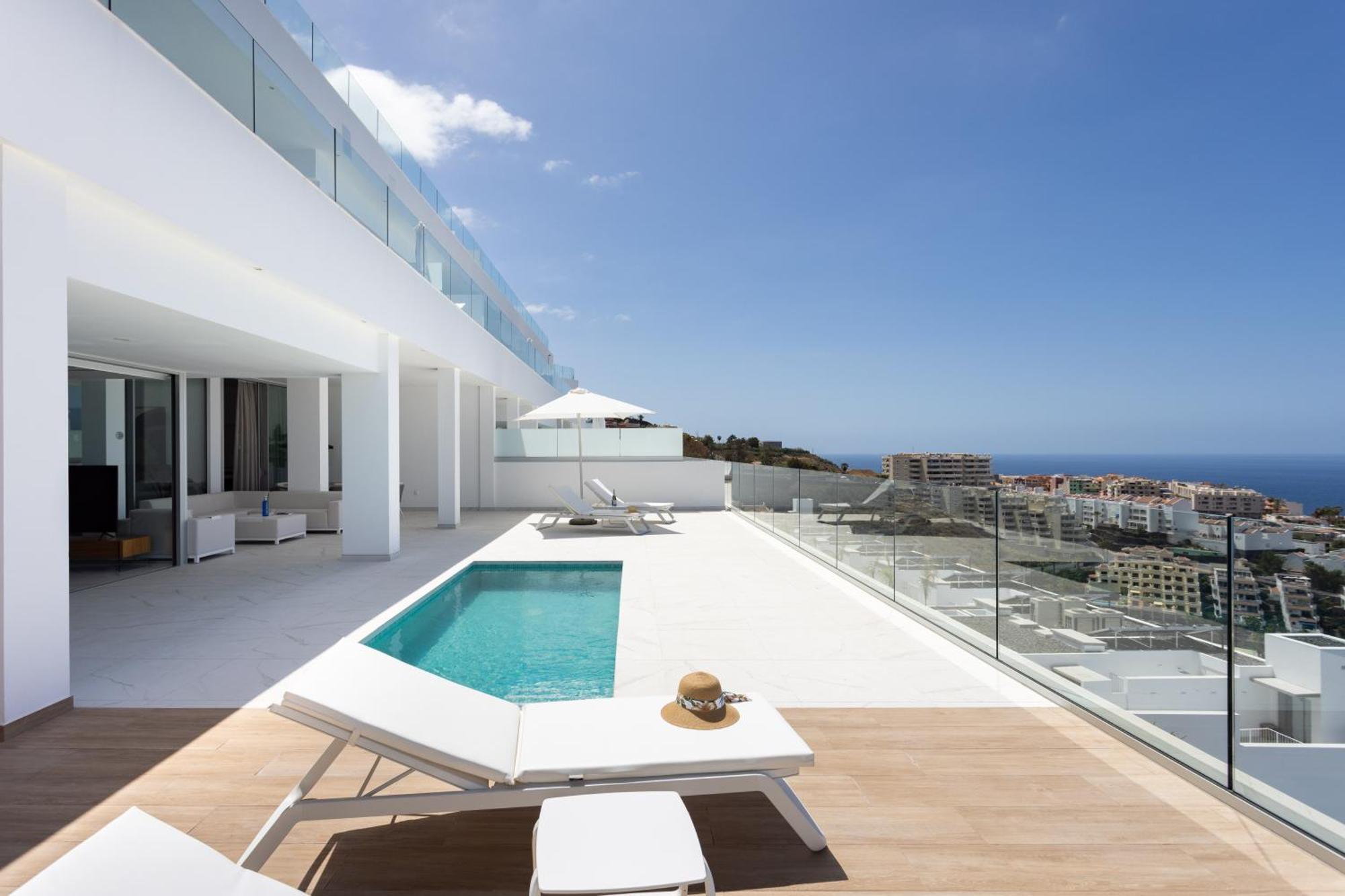 Crystal I Luxury By Enjoyahome *