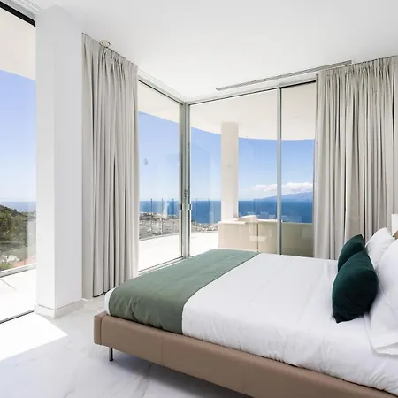 Crystal I Luxury Apartments By Enjoyahome Acantilado de los Gigantes Exterior photo