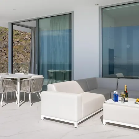 Crystal I Luxury Apartments By Enjoyahome Acantilado de los Gigantes Exterior photo