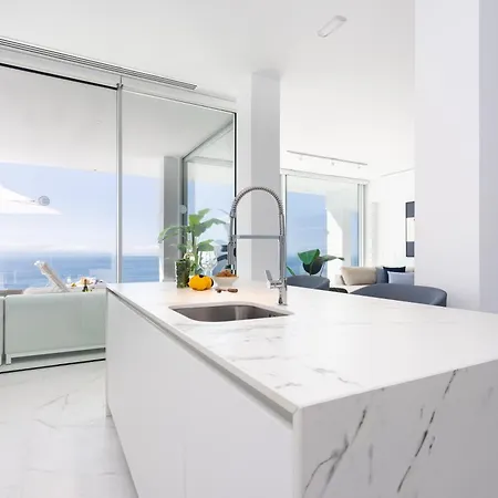 Crystal I Luxury Apartments By Enjoyahome Acantilado de los Gigantes Exterior photo