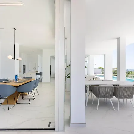 Crystal I Luxury Apartments By Enjoyahome Acantilado de los Gigantes Exterior photo