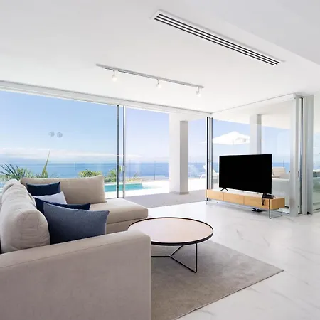 Crystal I Luxury Apartments By Enjoyahome Acantilado de los Gigantes Exterior photo