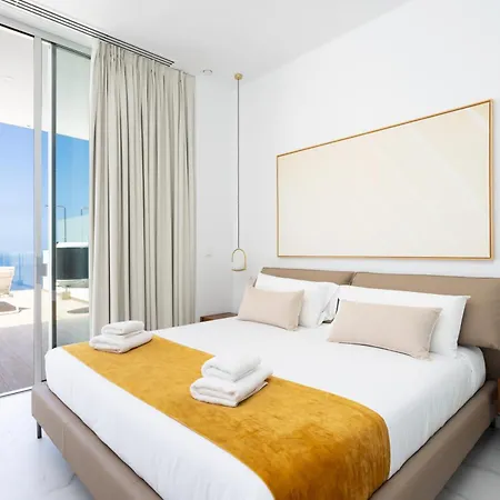 Crystal I Luxury Apartments By Enjoyahome Acantilado de los Gigantes Exterior photo