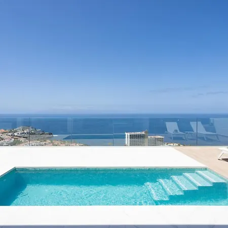 Crystal I Luxury Apartments By Enjoyahome Acantilado de los Gigantes Exterior photo