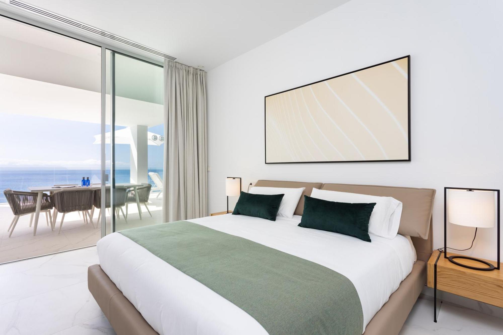 Crystal I Luxury By Enjoyahome