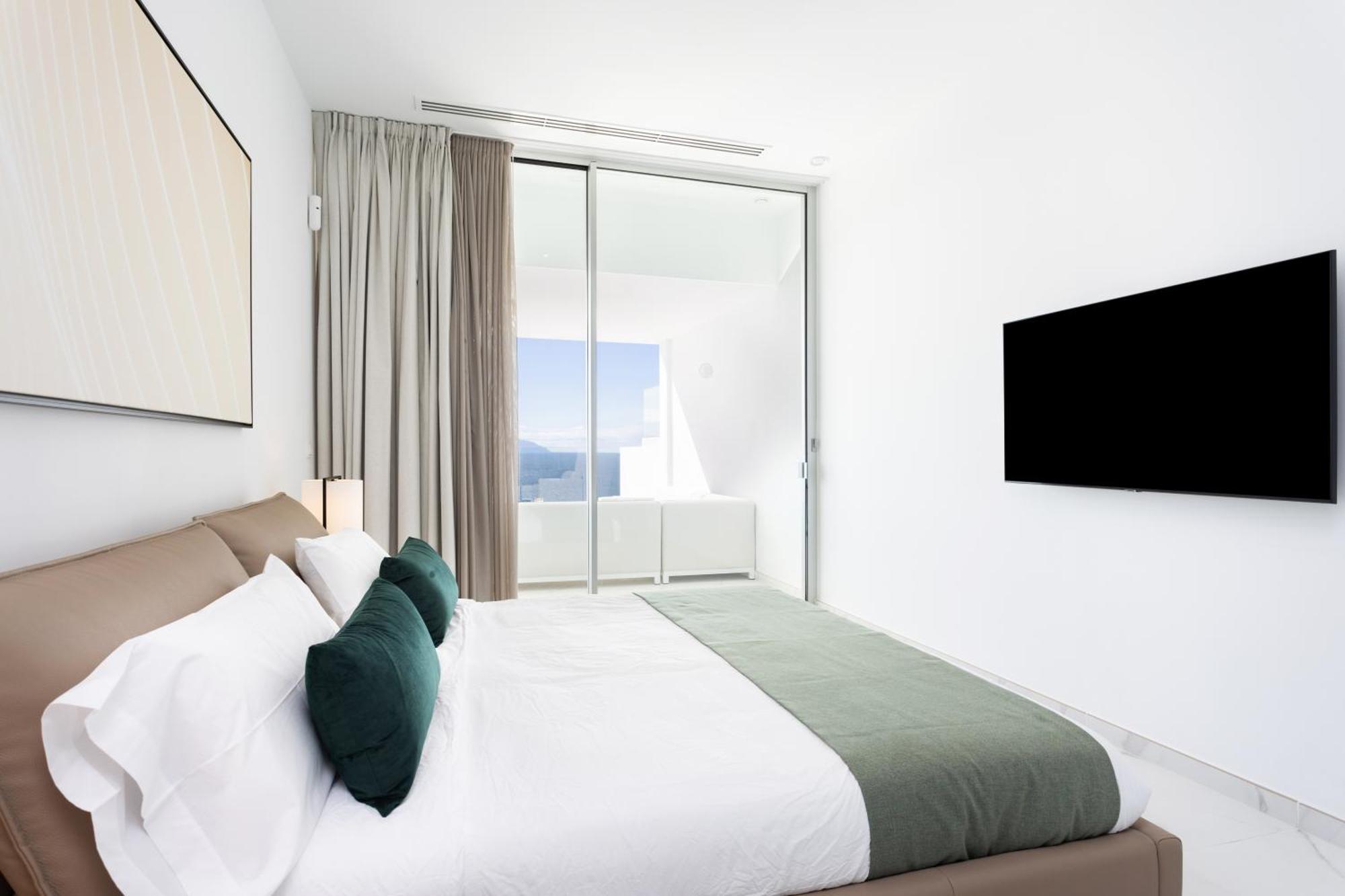 Crystal I Luxury By Enjoyahome