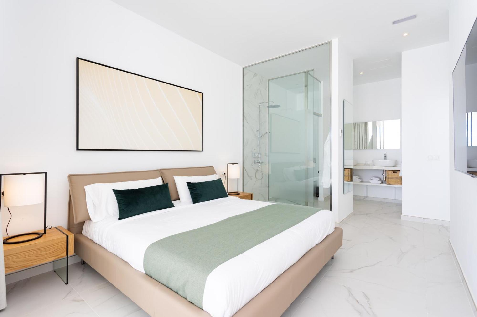 Crystal I Luxury By Enjoyahome *